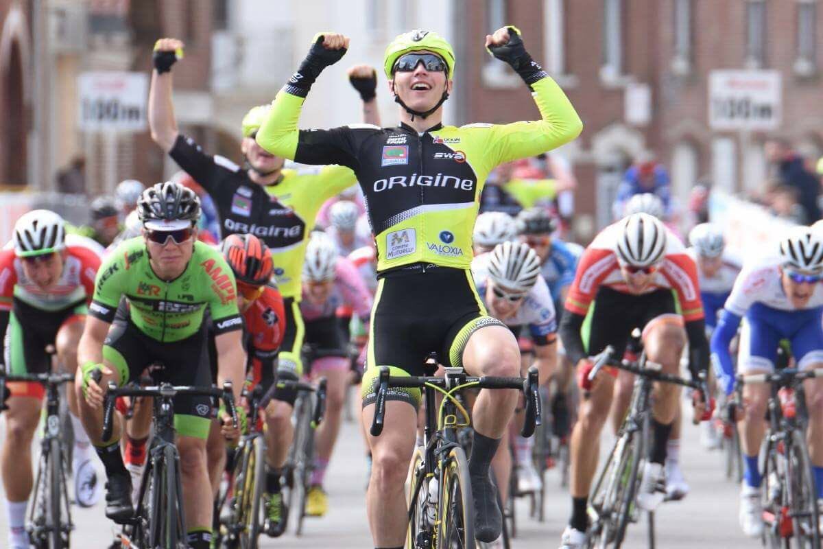 TopcompetitieNU's tweet photo. Proficiat @westlandct met een geslaagde @boucledelartois! 3de in rit + 3de GC voor @PiotrHavik en rushtrui voor Nick vd Meer @GerardHeskes https://t.co/yq6J7a0coQ