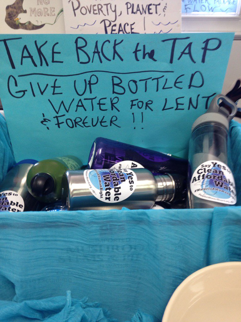 Udj2Iftn's tweet photo. Stop the privatization of water. #waterisahumanright #takebackthetap https://t.co/G4ZFZt00iJ