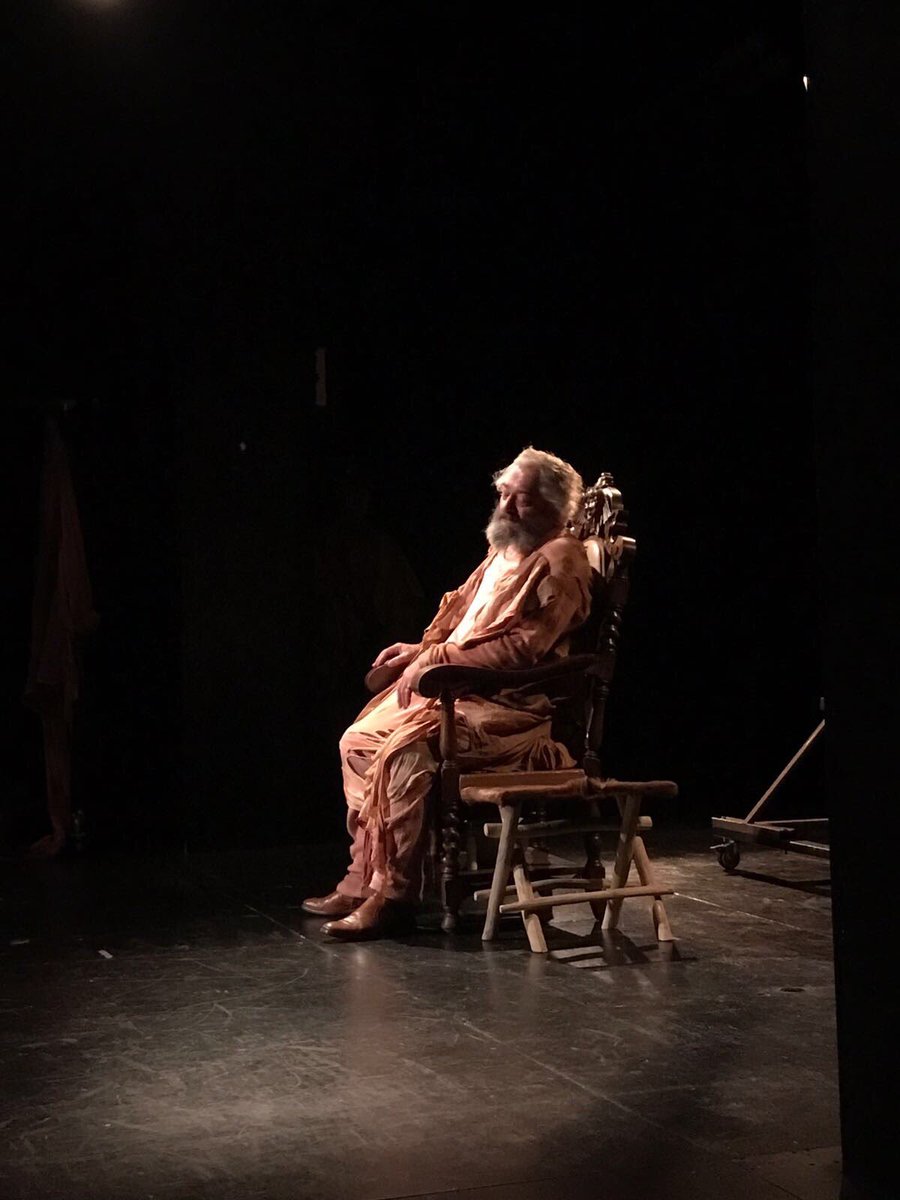 elreylearyyo's tweet photo. Viviendo muy emocionados del último día de #ElReyLearyyo con la Sala Arapiles 16 llena. 

Muchas gracias por este perfecto final de fiesta! https://t.co/8tSTSLeV7D