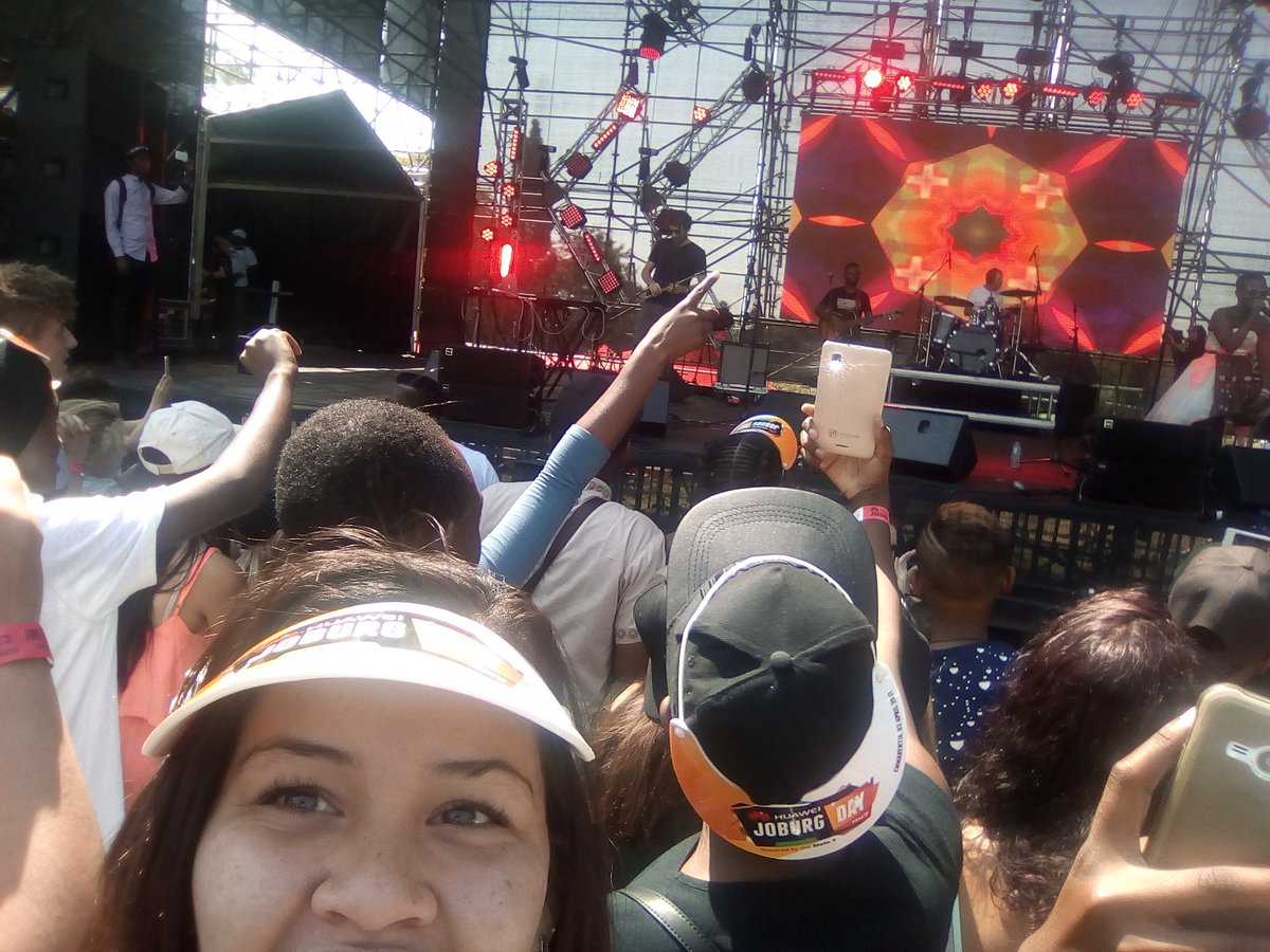 AmyKesteren's tweet photo. #huaweijoburgday #Huaweip10 had such an awesome day!! Can't wait for the next 1!! @947 @HuaweiZA https://t.co/lPYFi5n58C