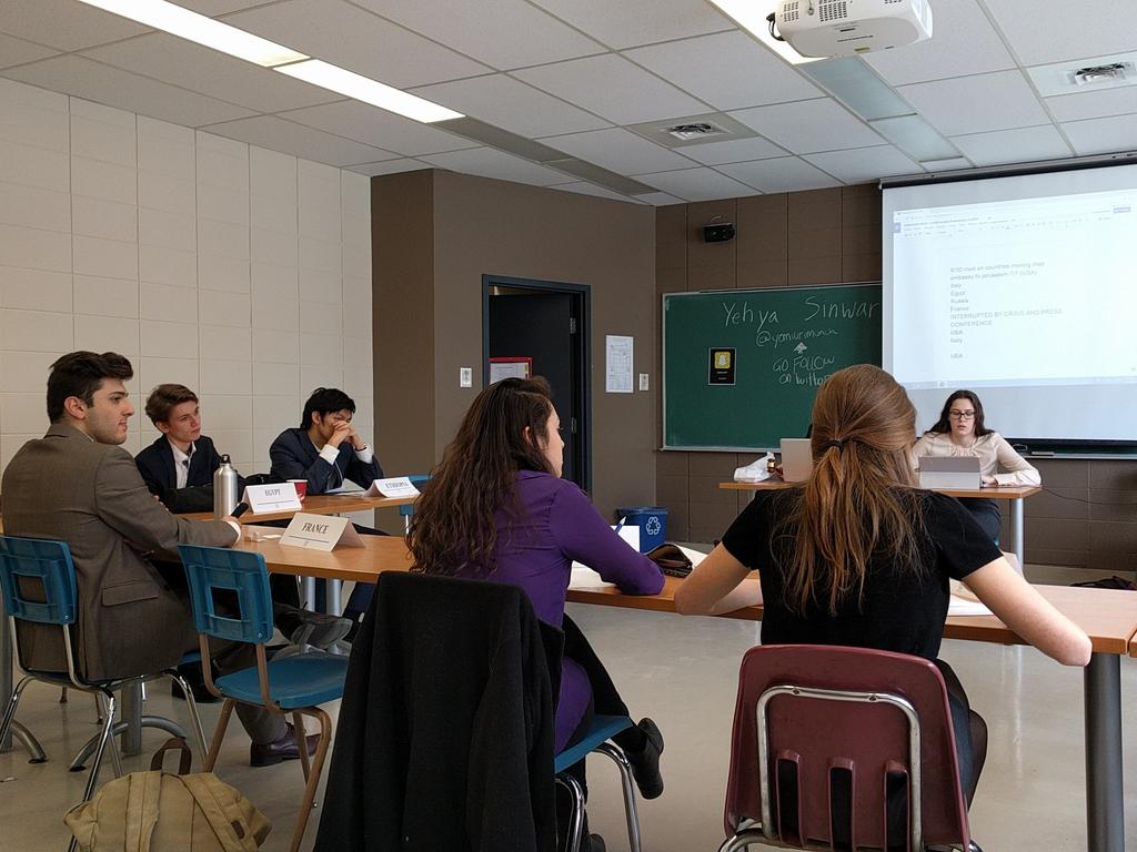 WSJMUNCh's tweet photo. The UNSC, in the Press Forum, appears to disregard discussions on future economic issues in the Israel and Palestine territories.
#MUNCh2017 https://t.co/B4v4sIXl7k