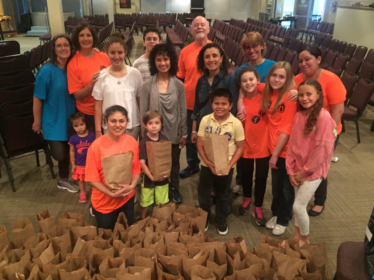 rickeydpowell's tweet photo. #chltb Packing food for the homeless https://t.co/7By1LeUOU6
