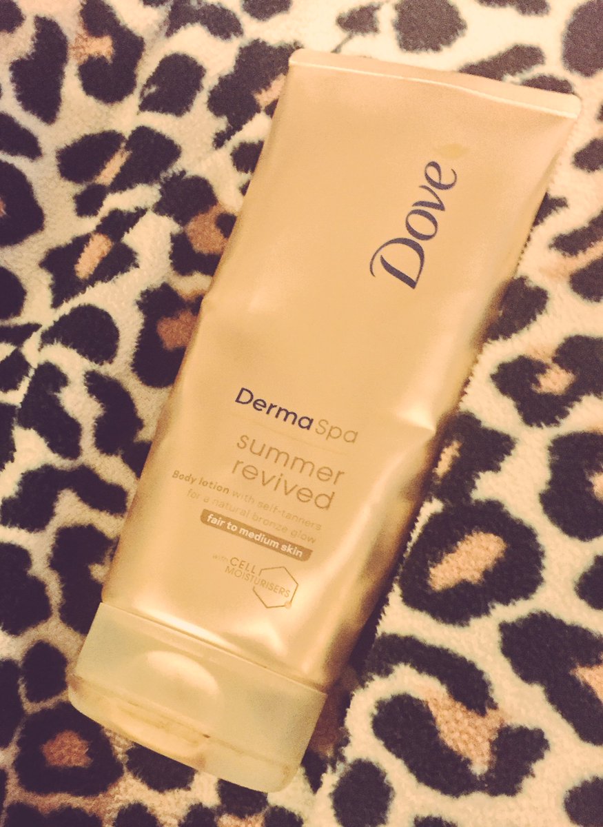Pennypink8662's tweet photo. My favourite fake tan @DoveUK #springtan #sunnyskin #summerready #☀️☀️☀️☀️ https://t.co/FNjJJcyhbW