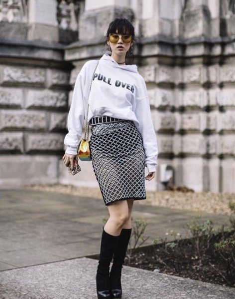 Sunday is the new Saturday! <a href="/bettybachz/">betty bachz</a> wears Happy Tweency in Happy Disco. #HillandFriends ow.ly/WFQi30akioK 

Photo: <a href="/OlgaTimofejeva/">Olga Timofejeva</a>