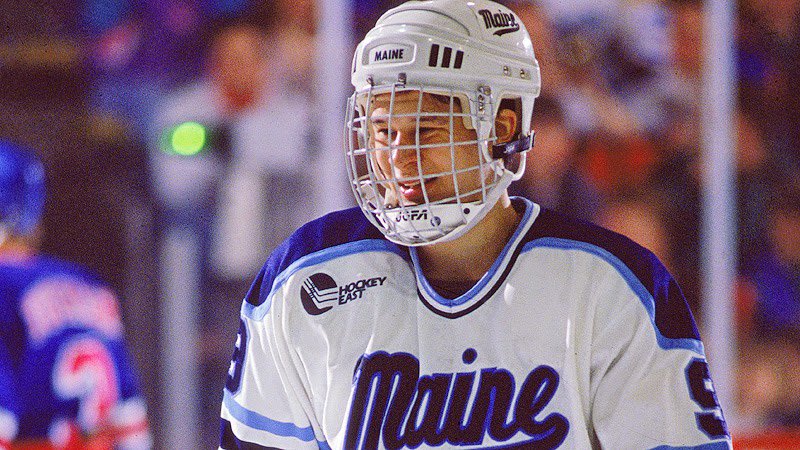 thehockeycrate's tweet photo. OTD (1993), Maine Black Bears' left winger Paul Kariya became the first freshman ever to win the Hobey Baker award. #hockeycrate https://t.co/X4FDvfykvw