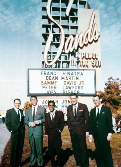 oldfilmphotos's tweet photo. Frank #Sinatra #MovieStarNews #Capitalart #Hollywood #Art #Oldphotos #oldmovies #CelebrityVault https://t.co/ghyUpQBfXx