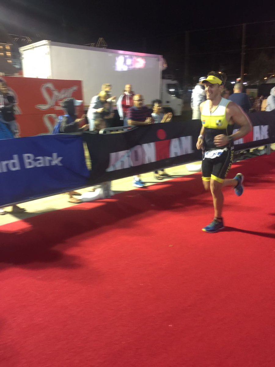 RetroJoes's tweet photo. @Paps01 is home! @IMSouthAfrica https://t.co/Wemt8ti1bw