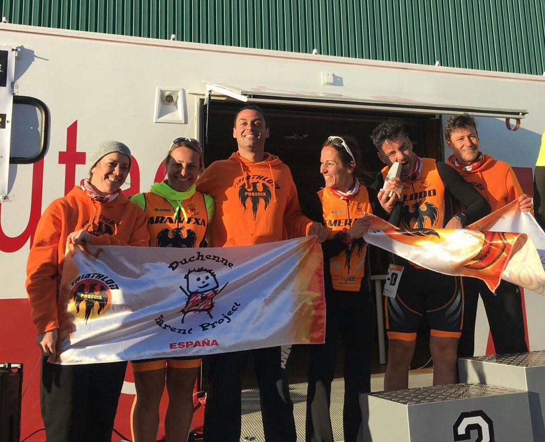 triatlonphoenix's tweet photo. Enhorabuena a @triatlonavila por otro fantástico duatlon por equipos! Esta vez incluso subiendo al podium con el equipo mixto! Volveremos! https://t.co/sNeMJgPwAM