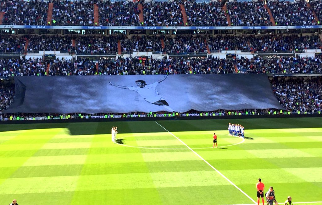 j7_roberto's tweet image. Han pasado 25 años y el mejor club de la historia del fútbol recuerda así a mi padre, no puedo estar más orgulloso y agradecido @realmadrid