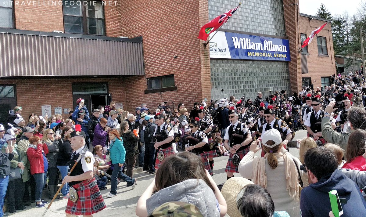 Stratford Swan Parade: Stratford Police's pipes and drums marching