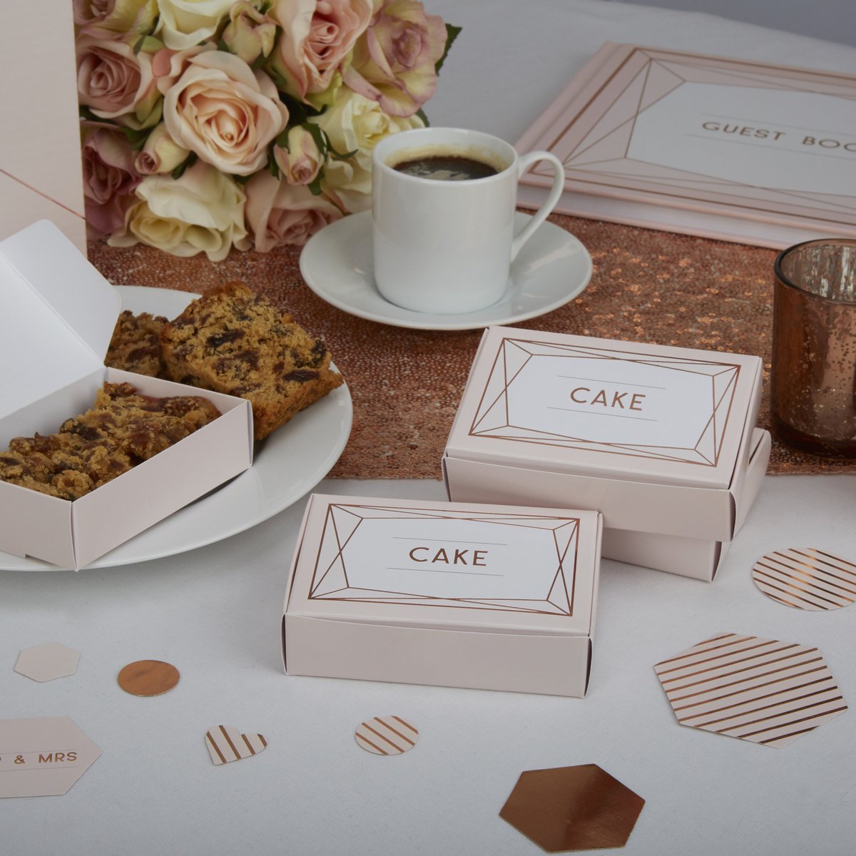 Pearlypants21's tweet photo. #wedding #cake boxes to suit all tastes from
https://t.co/ZDvYu5lAaA β¦ #weddingday #WeddingKnight #weddinghour #bride #bridetobe #SBS https://t.co/oYCEZQwdvq