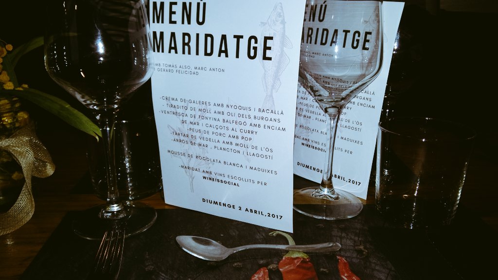 kgaseni's tweet photo. Experiència gastronòmica a @LaSubhastaResta amb @madolphi  #maridatge #menúa3mans #wineissocial #ametllademar https://t.co/XTMgtbJ51Q