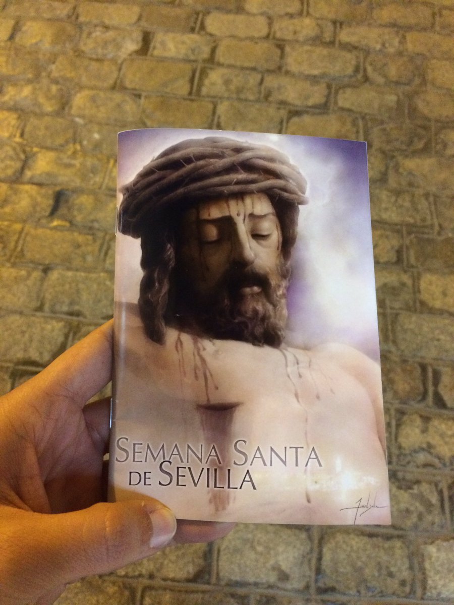 Danyvazhid's tweet photo. Ahora sí que sí empieza la Semana Santa @JARodriguez_TV #SemanaSantadeSevilla2017 #ProgramaCofrade gran trabajo de grandes peofesionales! https://t.co/Ho31WzMiY5