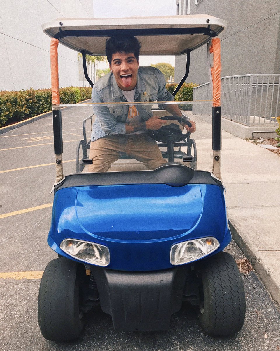 villalobossebas's tweet photo. Vamos a dar un paseo https://t.co/IKibHBazK5