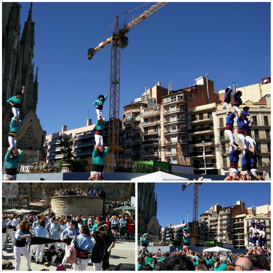 MontseCano's tweet photo. Una buena forma de acabar el #MeasureCampBCN : con castellets delante de la Sagrada Familia y mucho sol 👏👏 https://t.co/dtH4tFf2E7