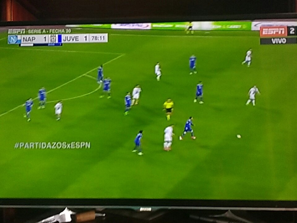 NROBIN18's tweet photo. #PARTIDAZOSxESPN Marchisio está cansado. Entra divala por este y hace el gol. https://t.co/3pUVtDegdV