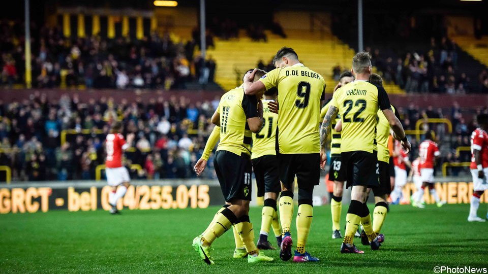 sporza's tweet photo. "Jankovic buiten", roepen Standard-fans. Voorzitter Venanzi wil er na de 1-0 op Lierse niet van weten: https://t.co/yt2O9DEoeU #liesta #jpl https://t.co/tgqleQpQz6