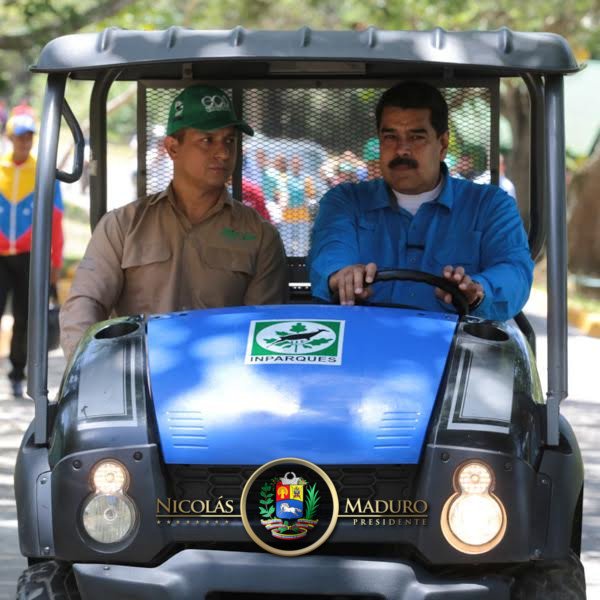 gestionperfecta's tweet photo. ¡En este #DomingoConMaduro83 nuestro Presidente @NicolasMaduro rodeado de naturaleza, pueblo trabajador, de jóvenes y niños felices! https://t.co/rNxHiDAVXV