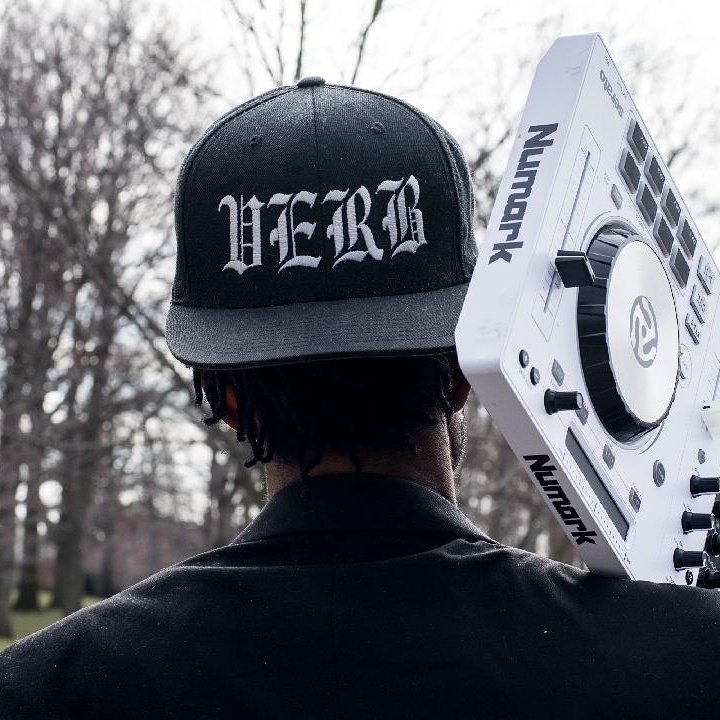 thedjverb's tweet photo. #NewProfilePic https://t.co/qRO8SVKqEF