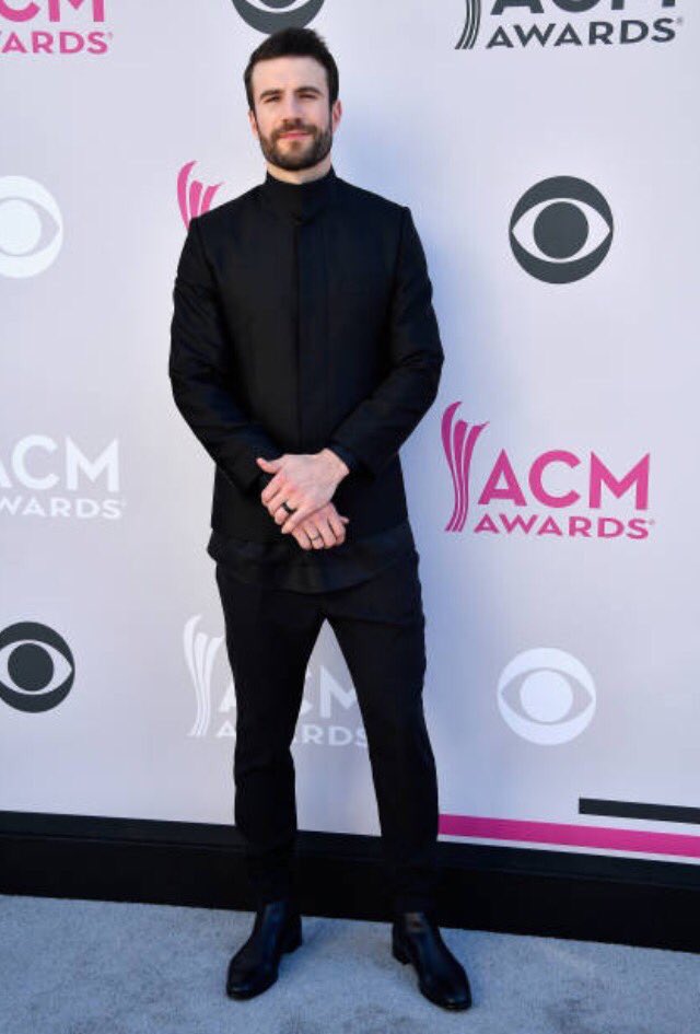 alyssassyla's tweet photo. My husband has arrived at the #ACMAwards y'all 😍😍😍😍 https://t.co/yKaF7XdLoW