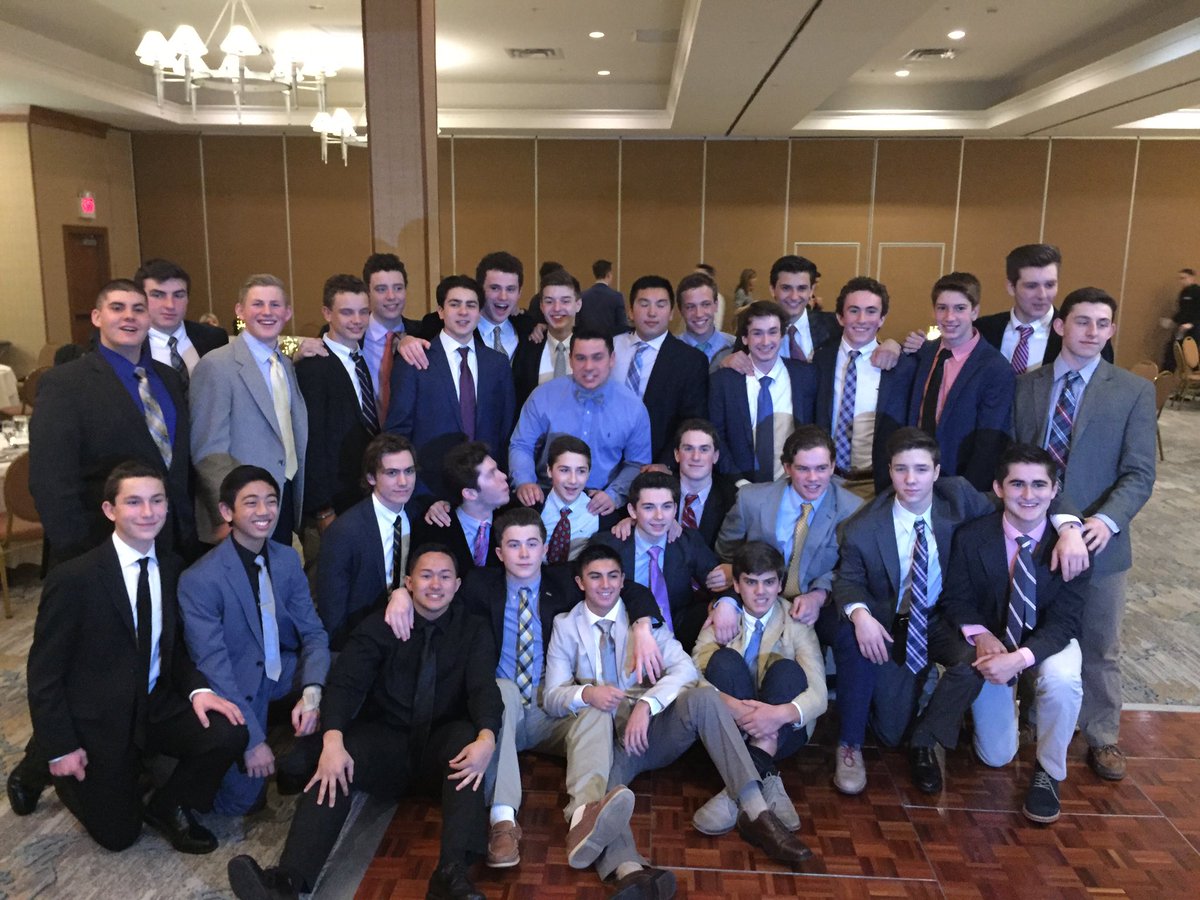 McQ_Principal's tweet photo. Speaking of sophomores:

s/o to the Class of 2019 for a strong showing at last night's Mother-Son Dinner!   #wisefools https://t.co/J4fSTLbeLA