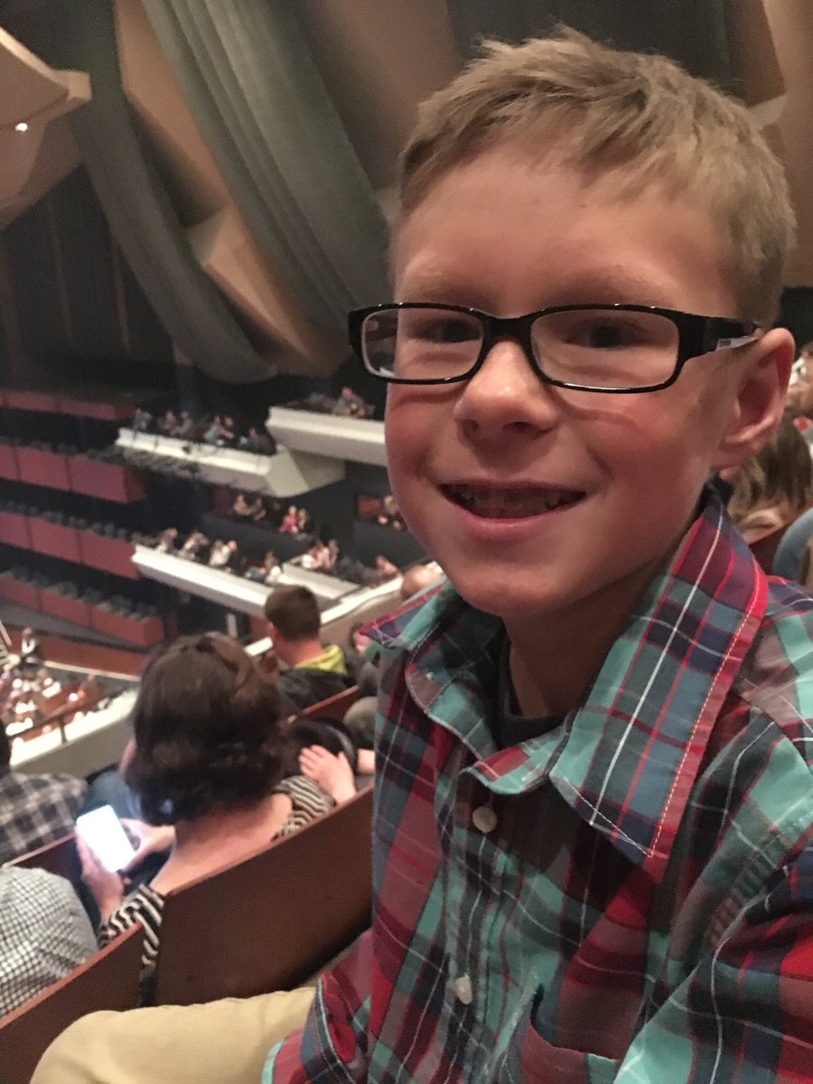 amyeshertzer's tweet photo. @altonbrown - Hayden wants to know, as Food God, what one food you'd eliminate? He'd ditch carrots! #AltonBrownLive https://t.co/g55LvnMhPD