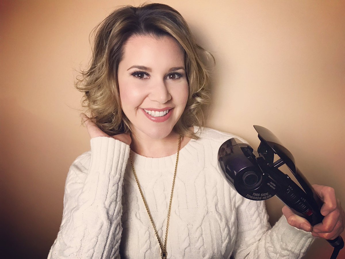 KaraSewellTV's tweet photo. I can't curl hair, @ConairBeauty claims #SecretCurl will. Review/reaction to my hair sucked into a curl chamber! 👉🏻 https://t.co/W02sHo1RUM https://t.co/cCSa6sDHx7