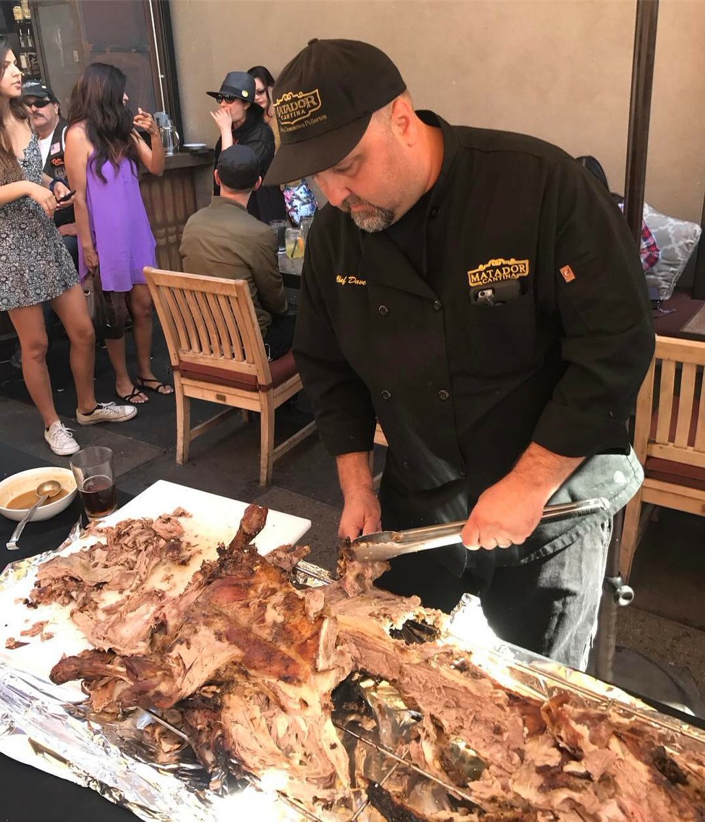 matadorlounge's tweet photo. Chef Servin' up roasted pig and borrego tacos! Come and get it! #celebratingeightyears https://t.co/RfH8NldakA