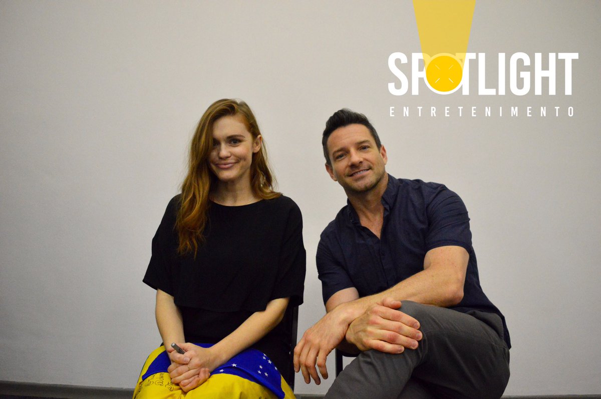 RodenBR's tweet photo. 📷: 02.04 | Holland e Ian durante o M&amp;G! #DarkmoonReunion https://t.co/nHJpgYhhUk
