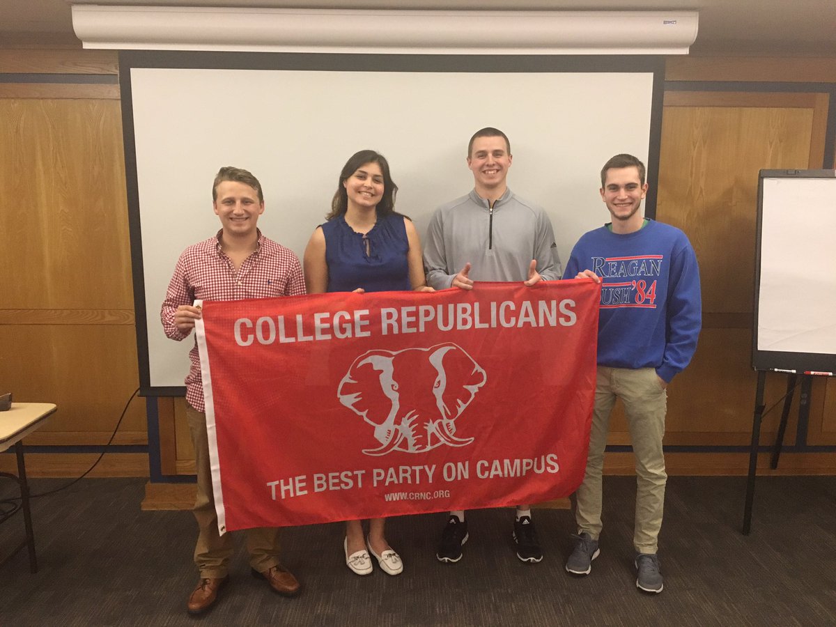 KUCRs's tweet photo. 2017-2018 Officers:
Dylan Jones (Chair), Victoria Snitsar (Sec.), Shane Hofer (V. Chair), Adrian Janowiak (Outreach), Ashley Reece (Treas.) https://t.co/XtRbRnRXmC