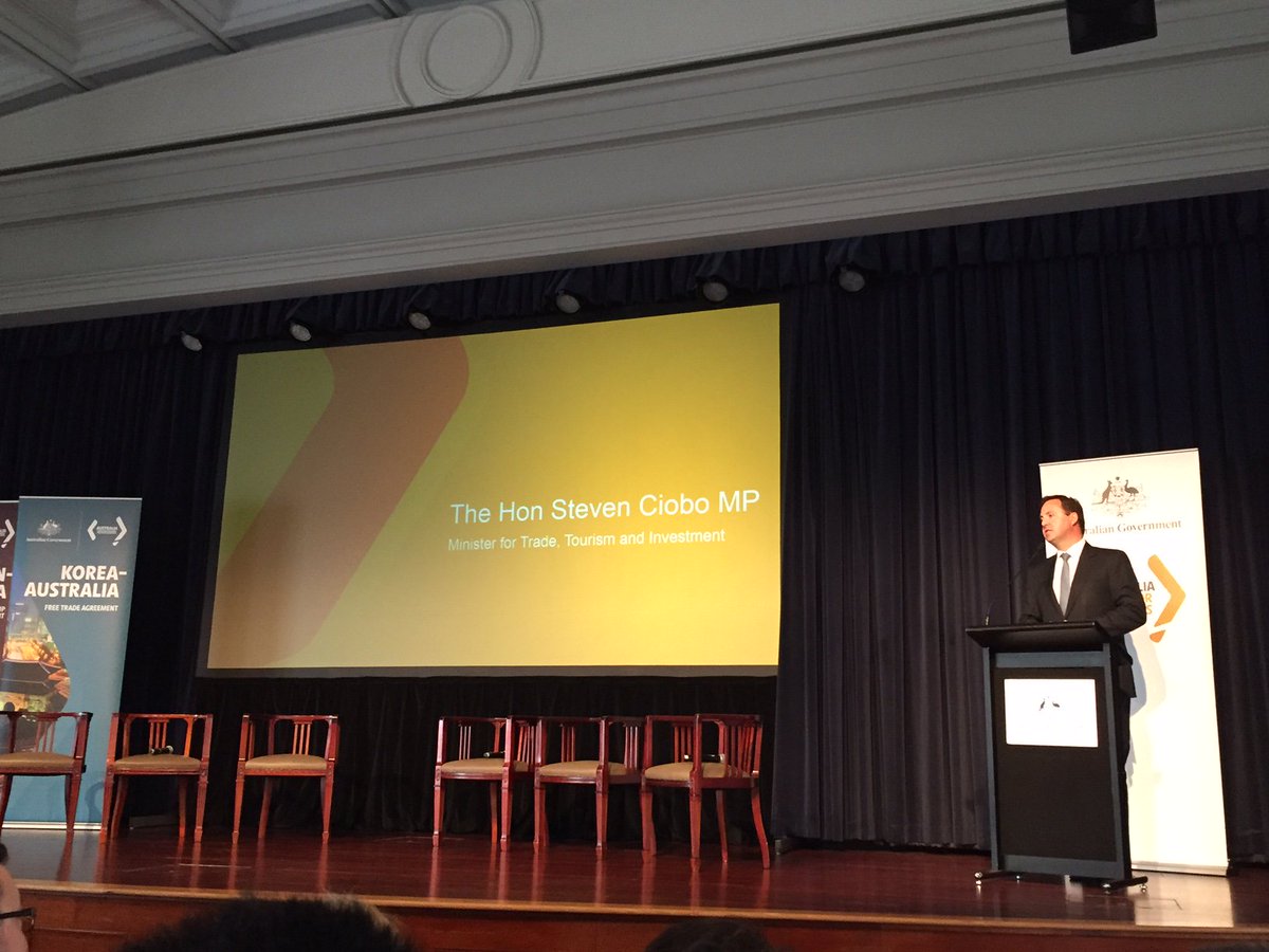 PacDataSys's tweet photo. Minister 4 Trade, Tourism &amp; Investment @StevenCiobo speaking at Free Trade Agreement seminar Bris #austrade #china #japan #korea @PaulGapes https://t.co/Zwgd64GMaF