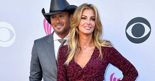 enews's tweet photo. Faith Hill &amp; Tim McGraw might just be the king and queen of country, and they're making a major statement at #ACMs: https://t.co/9K9BrY2n1i https://t.co/gwmsoyiHuS