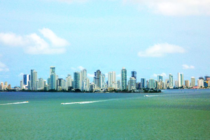 travelwith2ofus's tweet photo. Cartagena Colombia visit and fun Chiva rumba bus tour https://t.co/EAQmApJNSv #travel #Cartagena #Colombia #rumba #rumbabus https://t.co/uh94hfbMZL