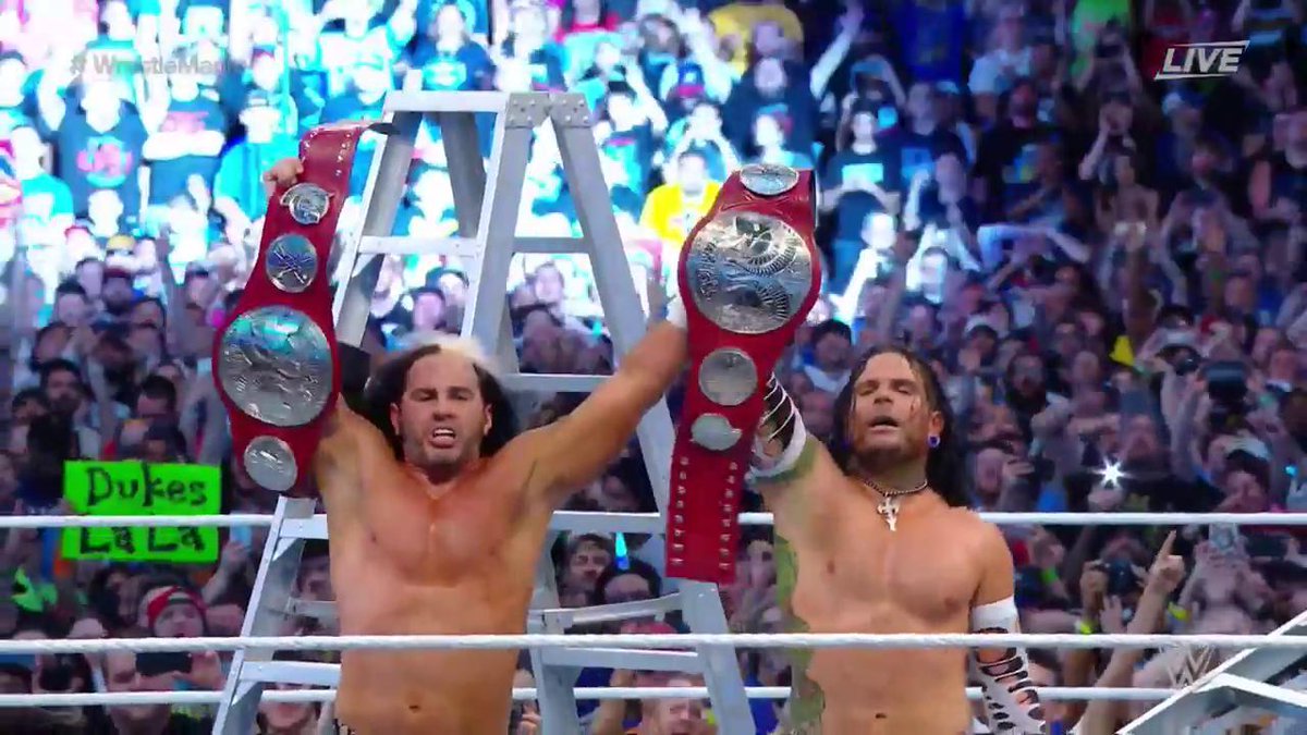 AndyGauld's tweet photo. Awesome! #AndNew #Wrestlemania https://t.co/hpdzt6A7Cb