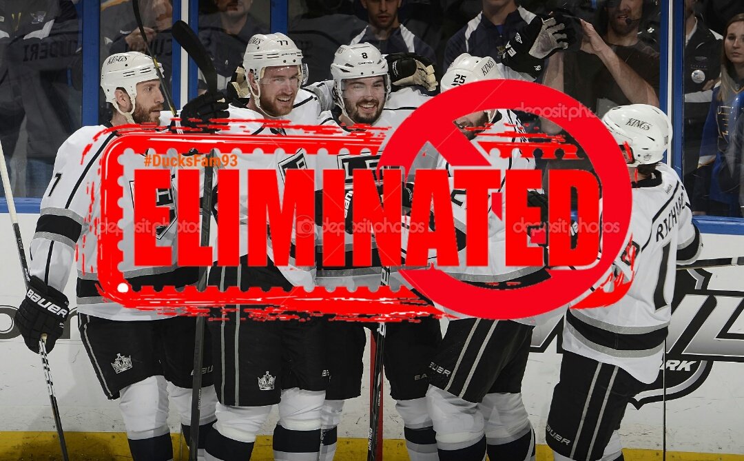 DucksFam93's tweet photo. RETWEET to congratulate a Kings fan. 😉
Have fun this post season 😂. https://t.co/0dzI5HHr7g