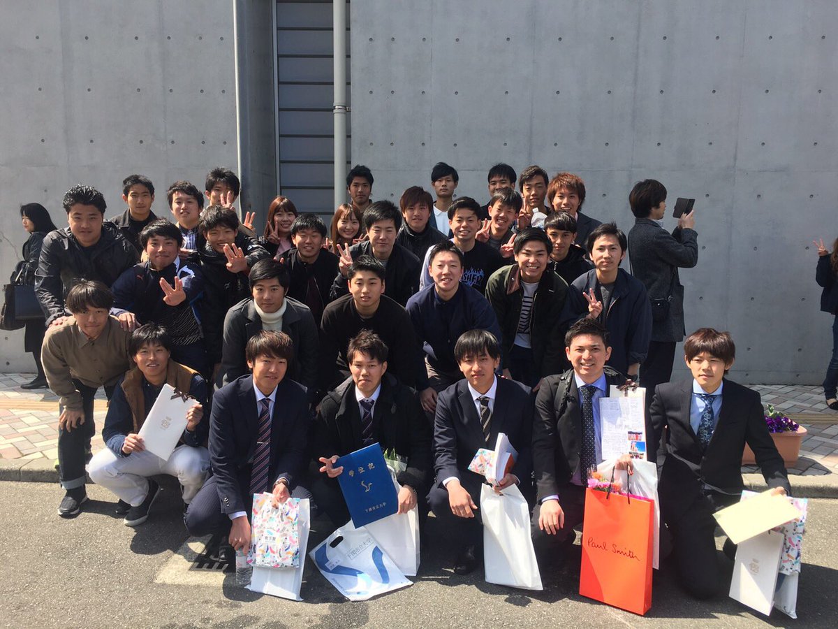 shidaisoccer's tweet photo. 新入生の皆さん、御入学おめでとうございます🌸㊗️
私たちサッカー部は、新入部員を大募集しています！初心者の方🔰、マネージャー👧も大歓迎です！少しでも興味がある方は4月8日にミニゲーム⚽️、BBQ🍖を行いますので是非足を運んでみてください！ https://t.co/g8vhQGmQao