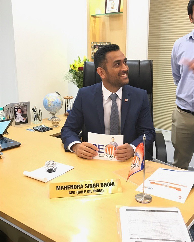 msdhoni7fc's tweet photo. CEO of Gulf OIL INDIA 😍😍 https://t.co/ikSm38Urgo