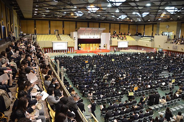 千葉商科大学 公式 No Twitter 4 3 月 平成29年度千葉商科大学入学式を挙行しました Facebookに写真をアップしましたのでご覧ください T Co Aoefeyzkma 千葉商科大学 入学式 入学おめでとう