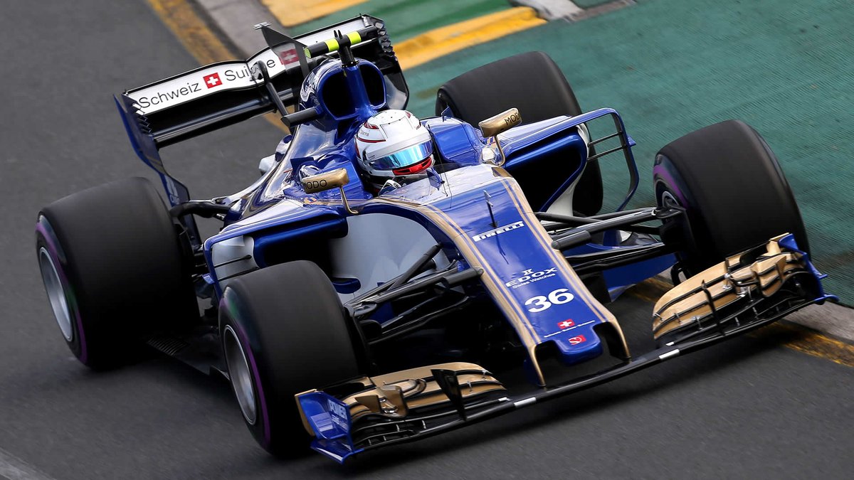 olafmol's tweet photo. Wehrlein probeert het vrijdag, Giovinazzi staat klaar -  https://t.co/lNHLqphNym #F1 #Giovinazzi #Wehrlein #F1GPChina https://t.co/5W8kbHtaMo