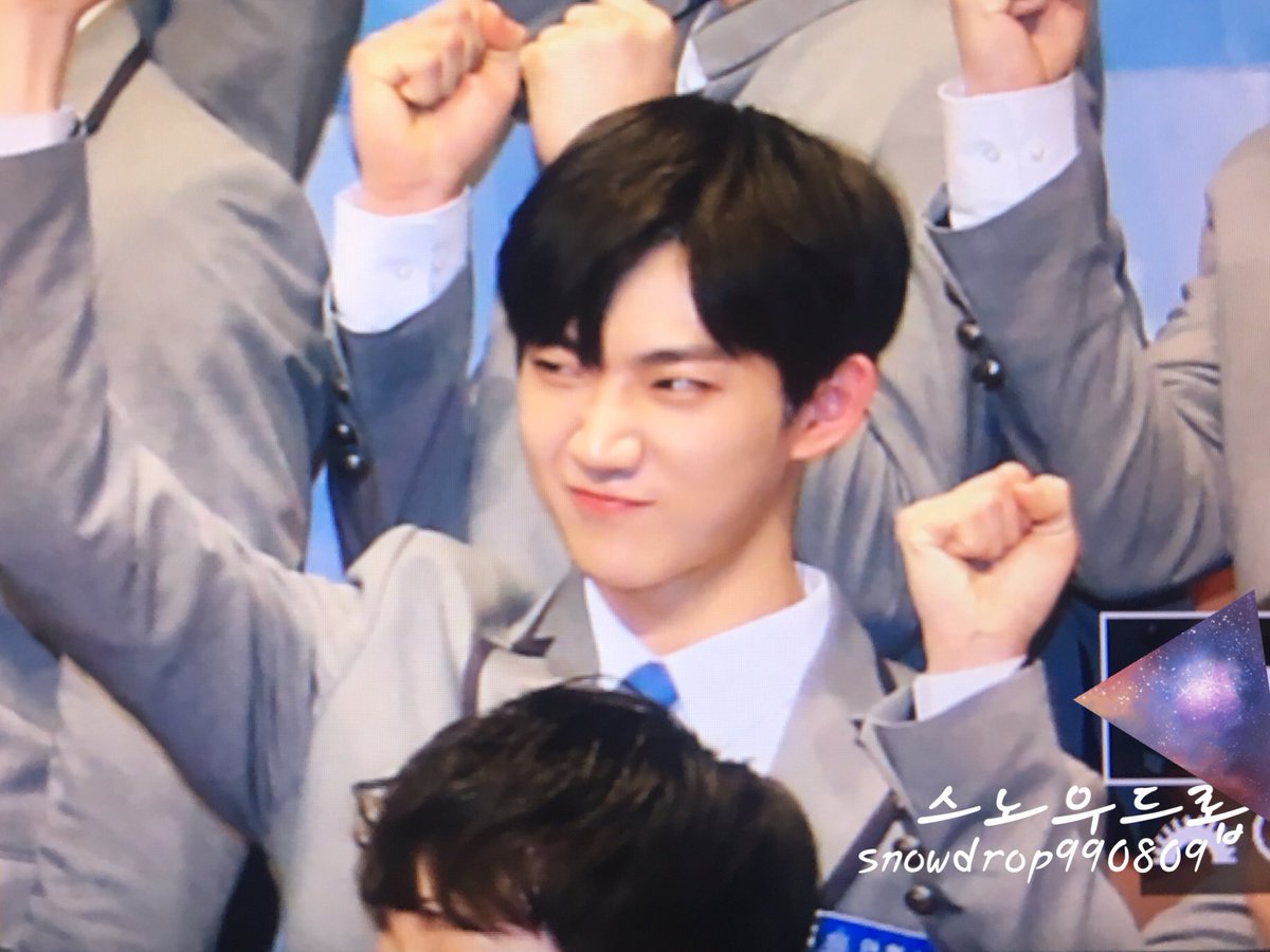 snowdrop_ahs's tweet photo. 170403 여의도 제작발표회 preview #프로듀스101 #PRODUCE101 #형섭  #안형섭  😗😗😗😗😗 https://t.co/PdFtnF8uNm
