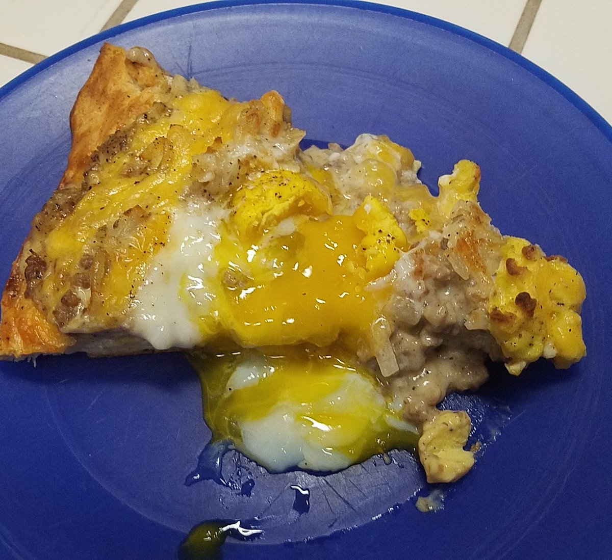 CFD_Jay's tweet photo. Best pizza ever! Can I get the @ChefShock seal of approval? #breakfast #pizza #sausagegravy #biscuitsandgravy #chefshock #sousshock https://t.co/M0hT6TeJOa