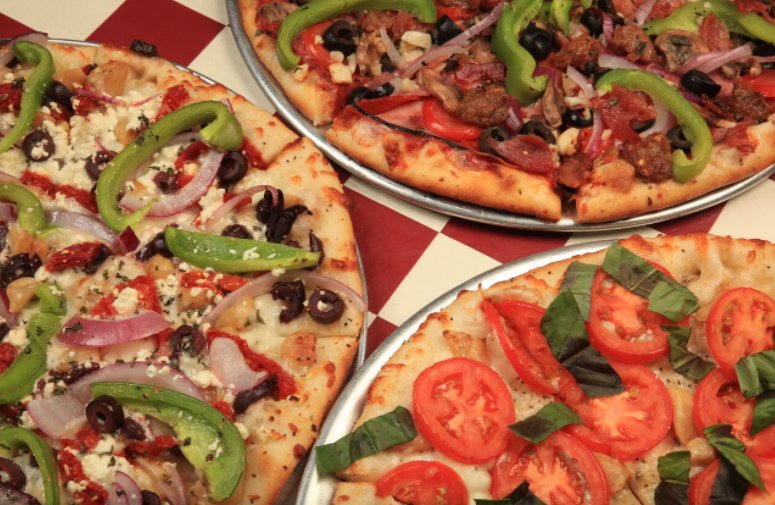 TracksidePizza's tweet photo. Our #MotivationMonday is the same every week....it's pizza of course! https://t.co/cjf4OajQ1P