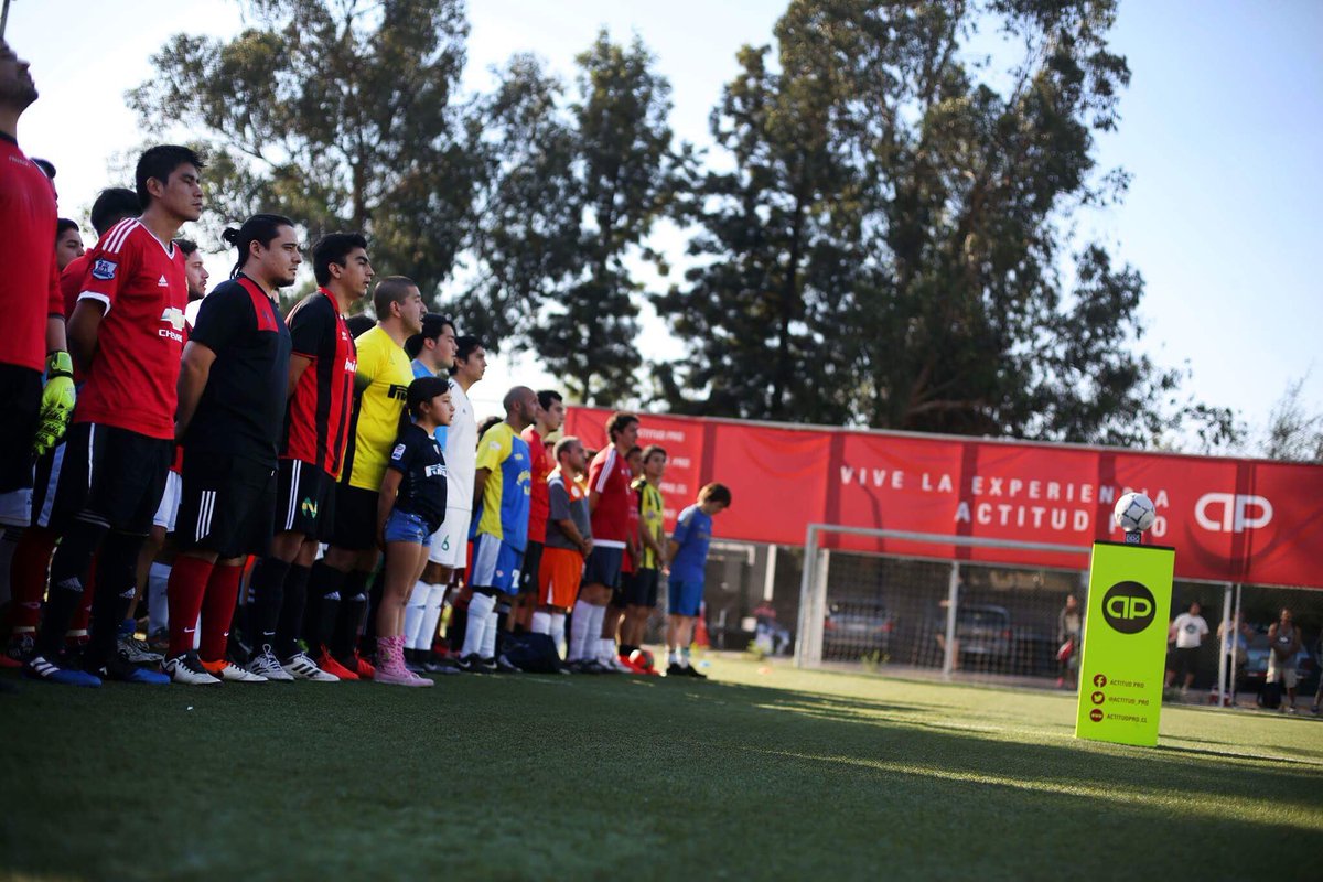 SOCCERPRO_CL tweet picture