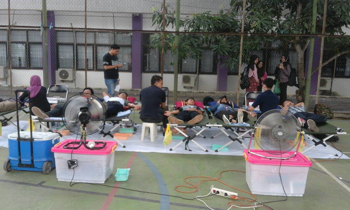 HIMSA_FKIP's tweet photo. Terimakasih sanak sekalian yang sudah ikut berpartisipasi dalam donor darah
Yuk ikut gabung bersama kami.
ditunggu sampai pukul 12.00 Wita https://t.co/Hq0LfK7Ai9