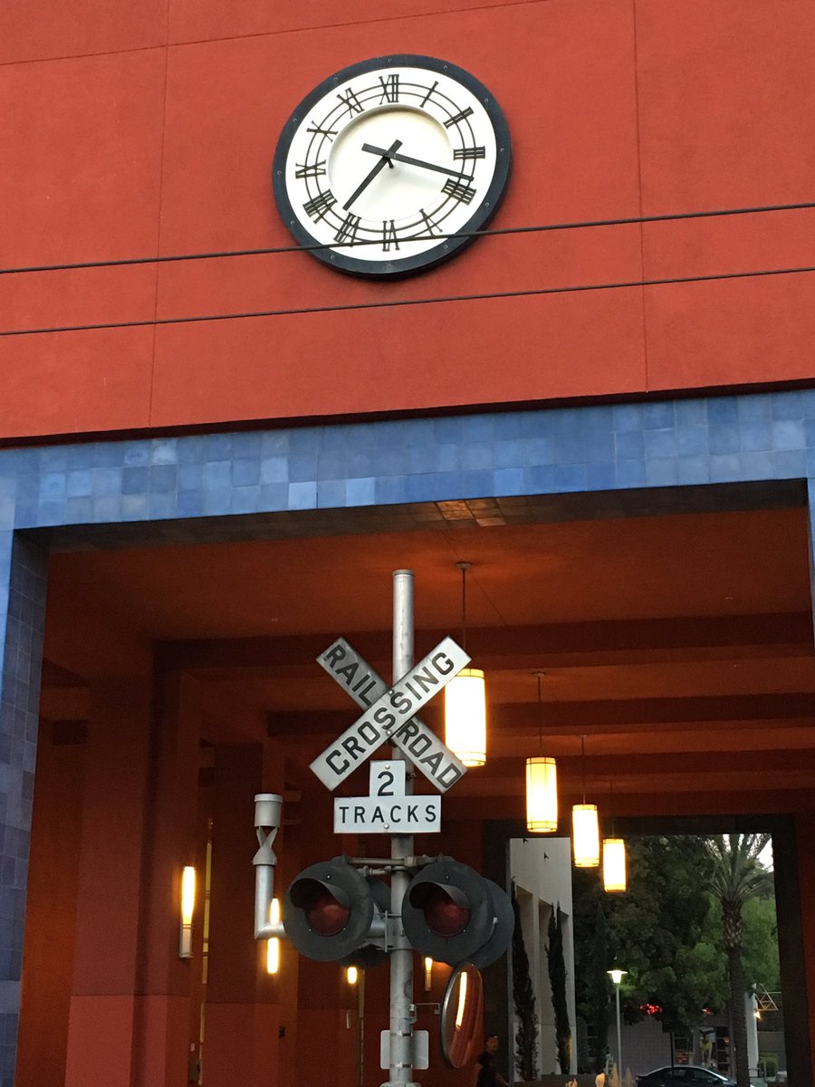 uniroomone's tweet photo. Great apartment in old town Pasadena! https://t.co/mEvb3mTSoT