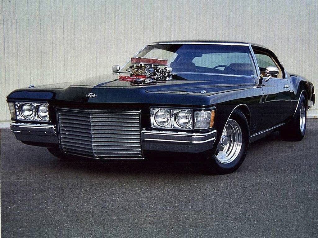 David70BuickGSX's tweet photo. @hawaiibobb @OldSchRides #Buick #Riviera #goingfastwithclass https://t.co/P8An4sWoKY