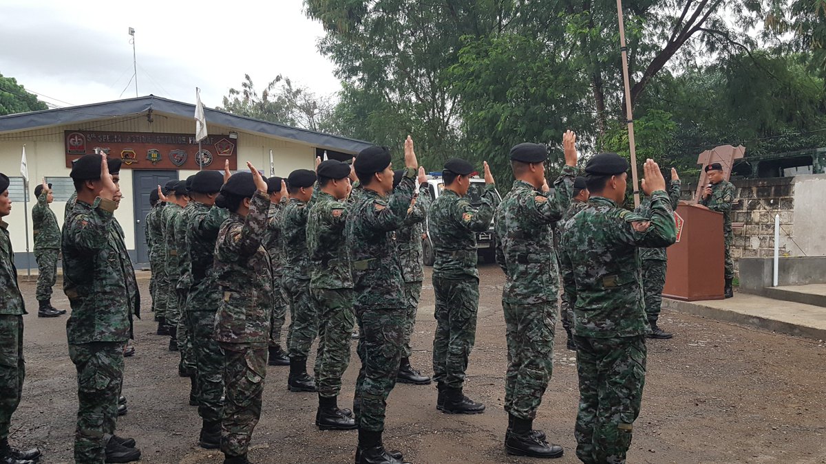 5thSABSAF's tweet photo. Traditional Monday Flag Raising Ceremony led by PSUPT LEDON D MONTE https://t.co/Qnr7oRwmm2