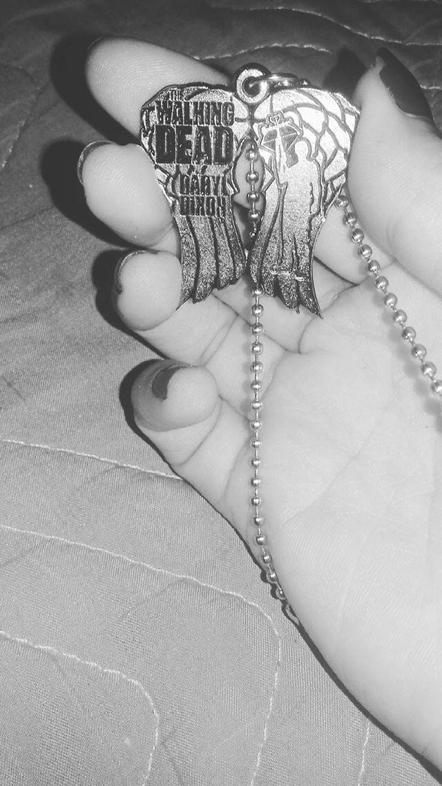 Scream__Queen_'s tweet photo. @andreacompton https://t.co/sc60W2IpNZ