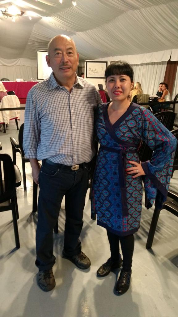 CyntiaSumie's tweet photo. Con el Maestro Tomás Yamada en Taller de Sumie en el @jardinjapones! Muchas gracias @SergioMiyagi por la foto😉 https://t.co/Svf60mlaCj