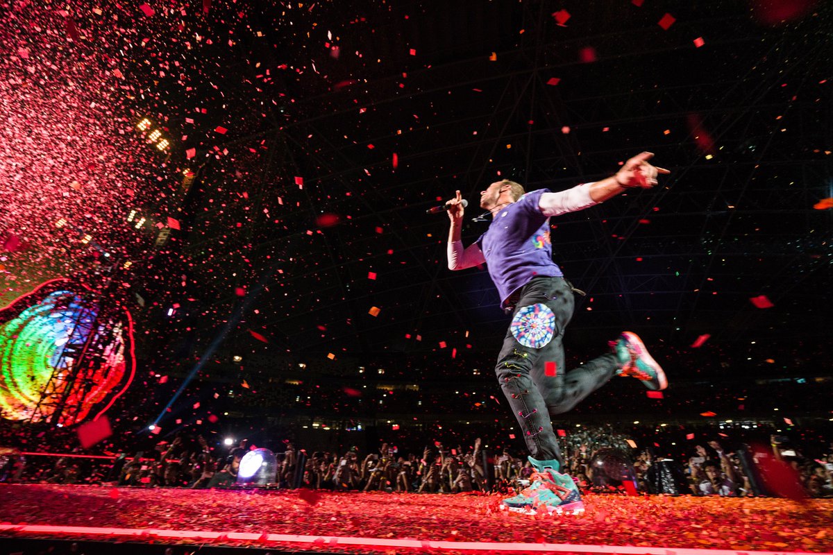Lushington_Ent's tweet photo. Relive the spectacle of #ColdplaySingapore concerts here: https://t.co/Tb2igChrye https://t.co/Vt2OTwMcdX